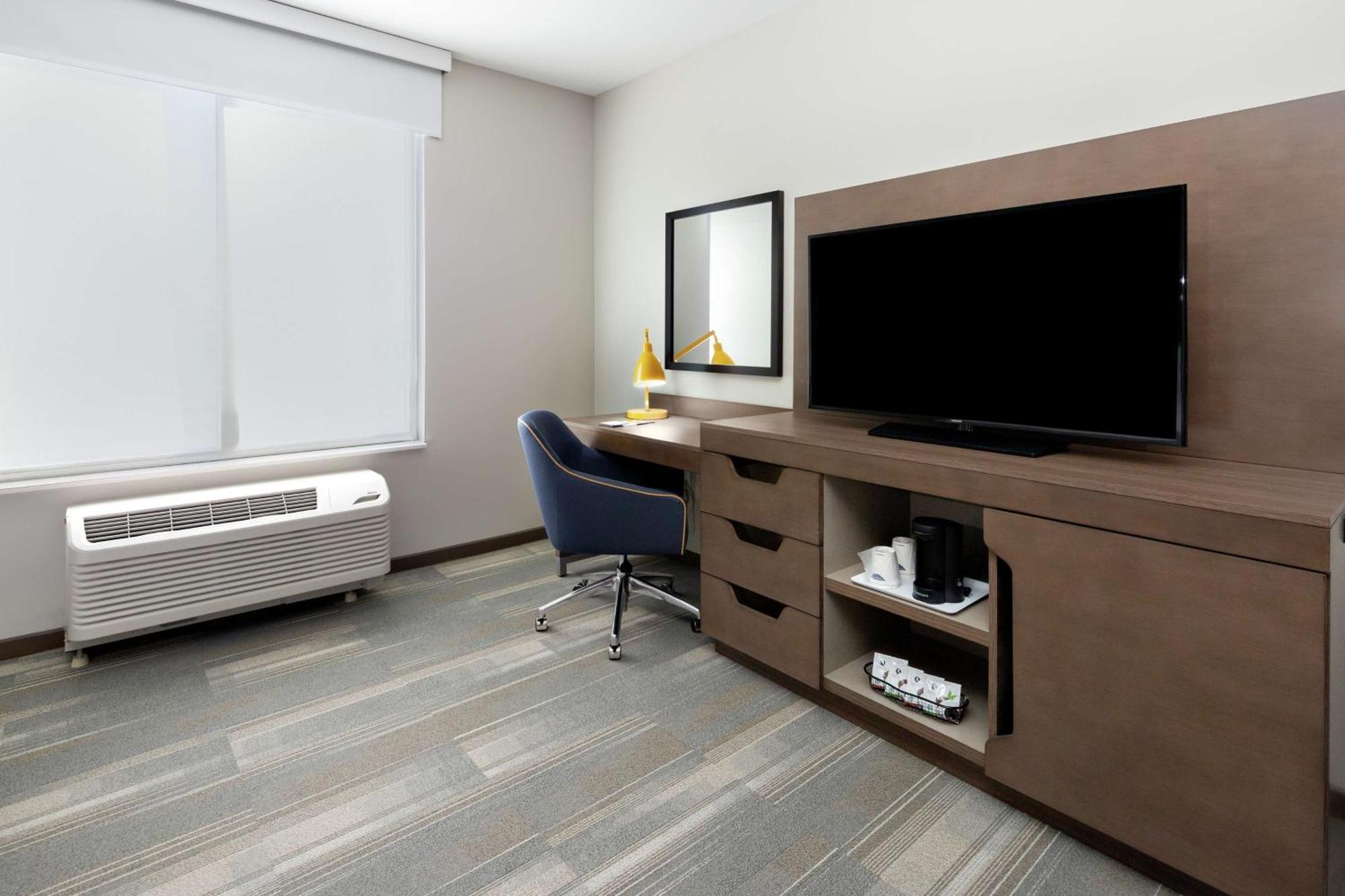 Hampton Inn & Suites San Diego Airport Liberty Station Екстериор снимка