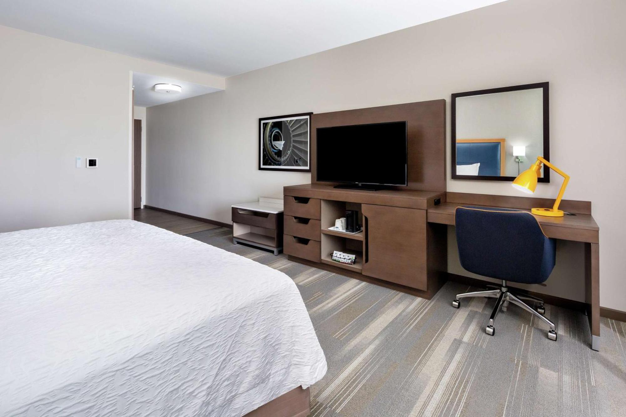 Hampton Inn & Suites San Diego Airport Liberty Station Екстериор снимка