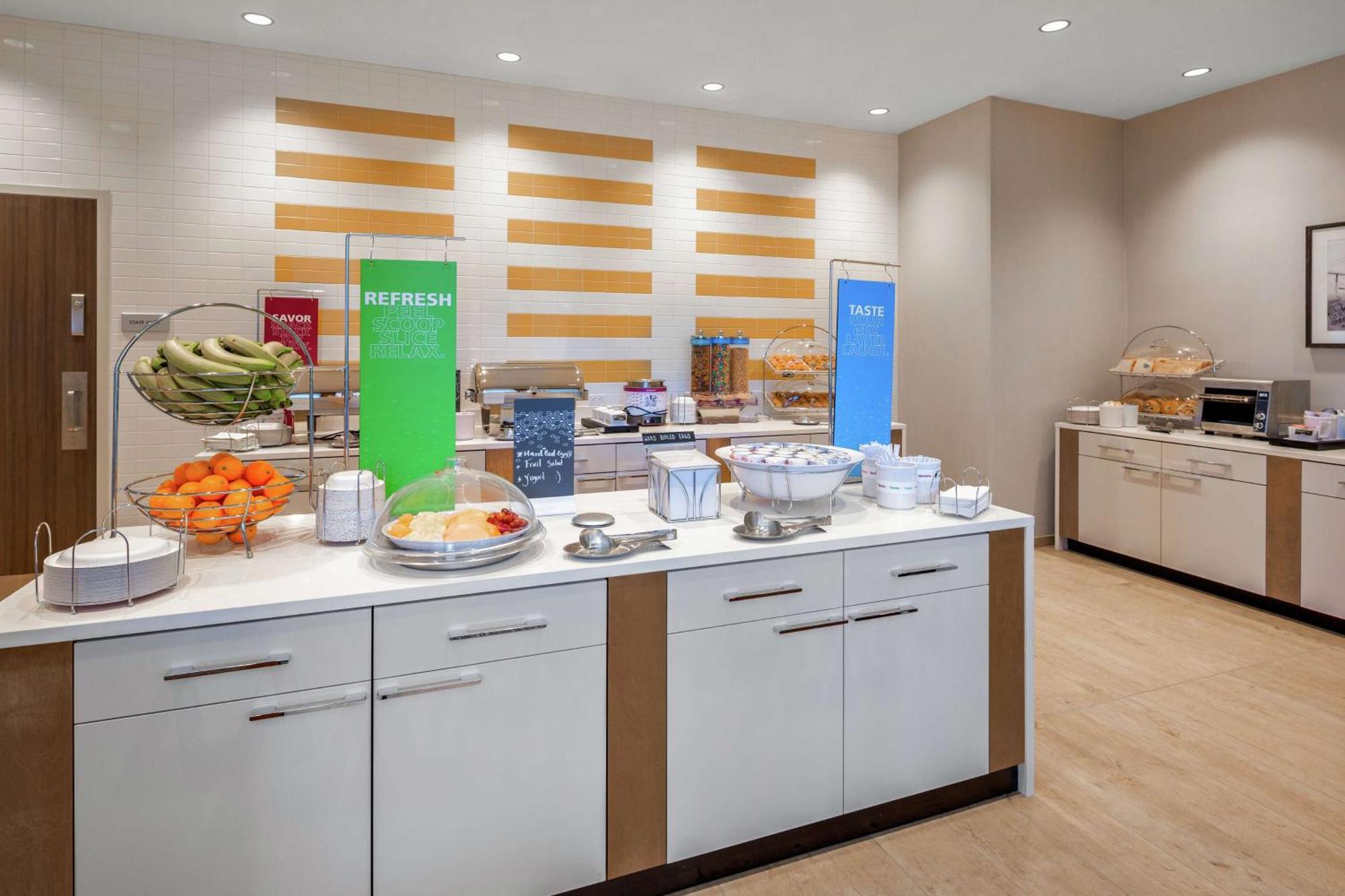 Hampton Inn & Suites San Diego Airport Liberty Station Екстериор снимка
