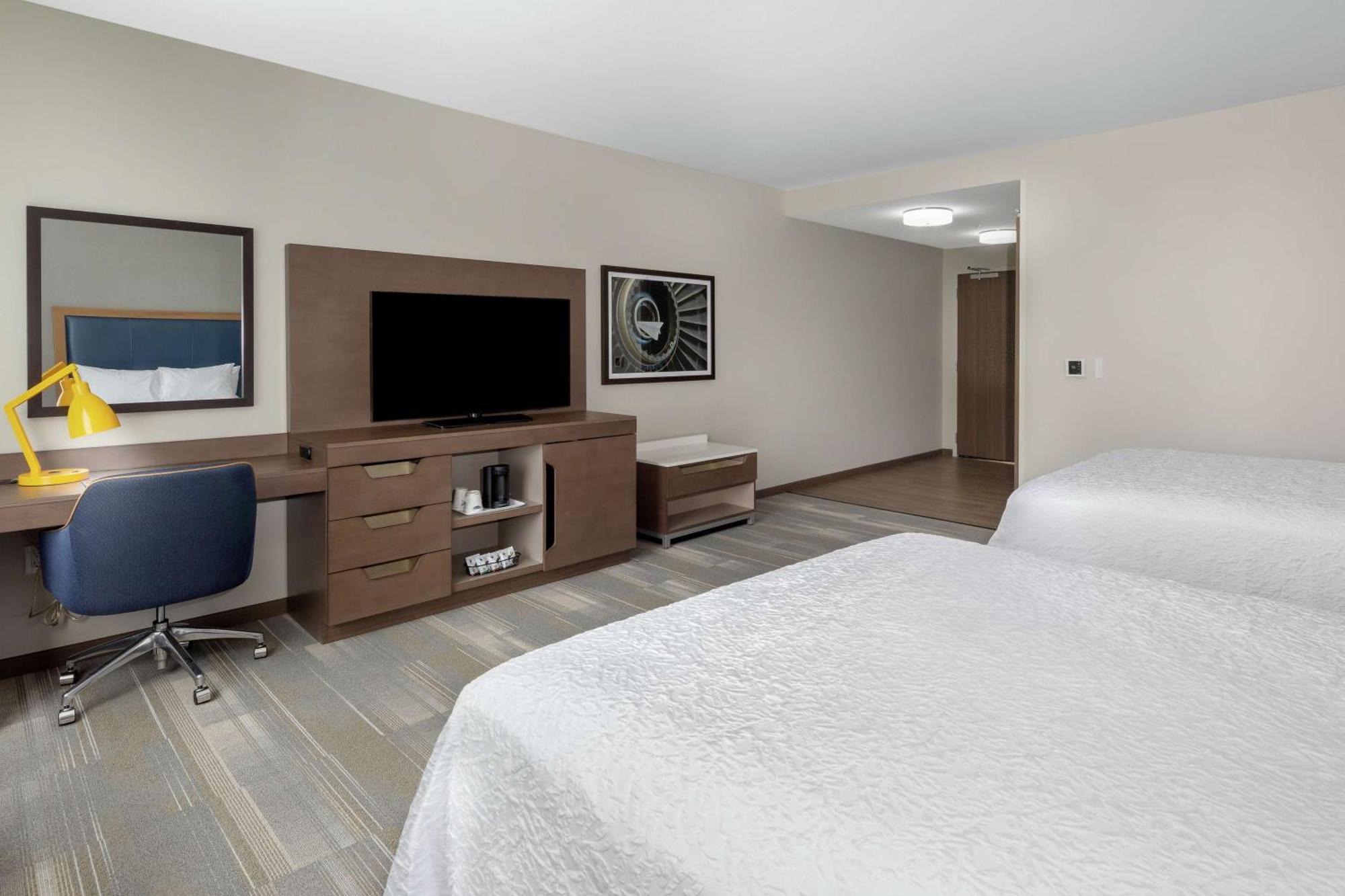Hampton Inn & Suites San Diego Airport Liberty Station Екстериор снимка