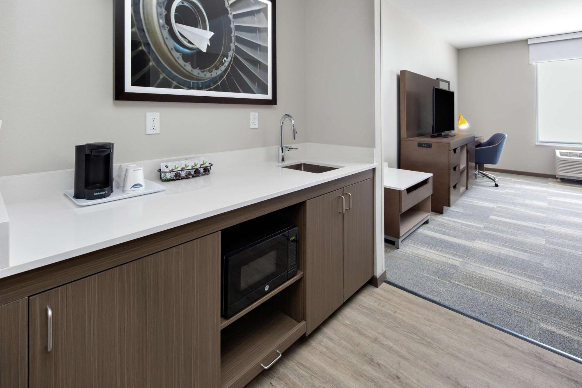 Hampton Inn & Suites San Diego Airport Liberty Station Екстериор снимка