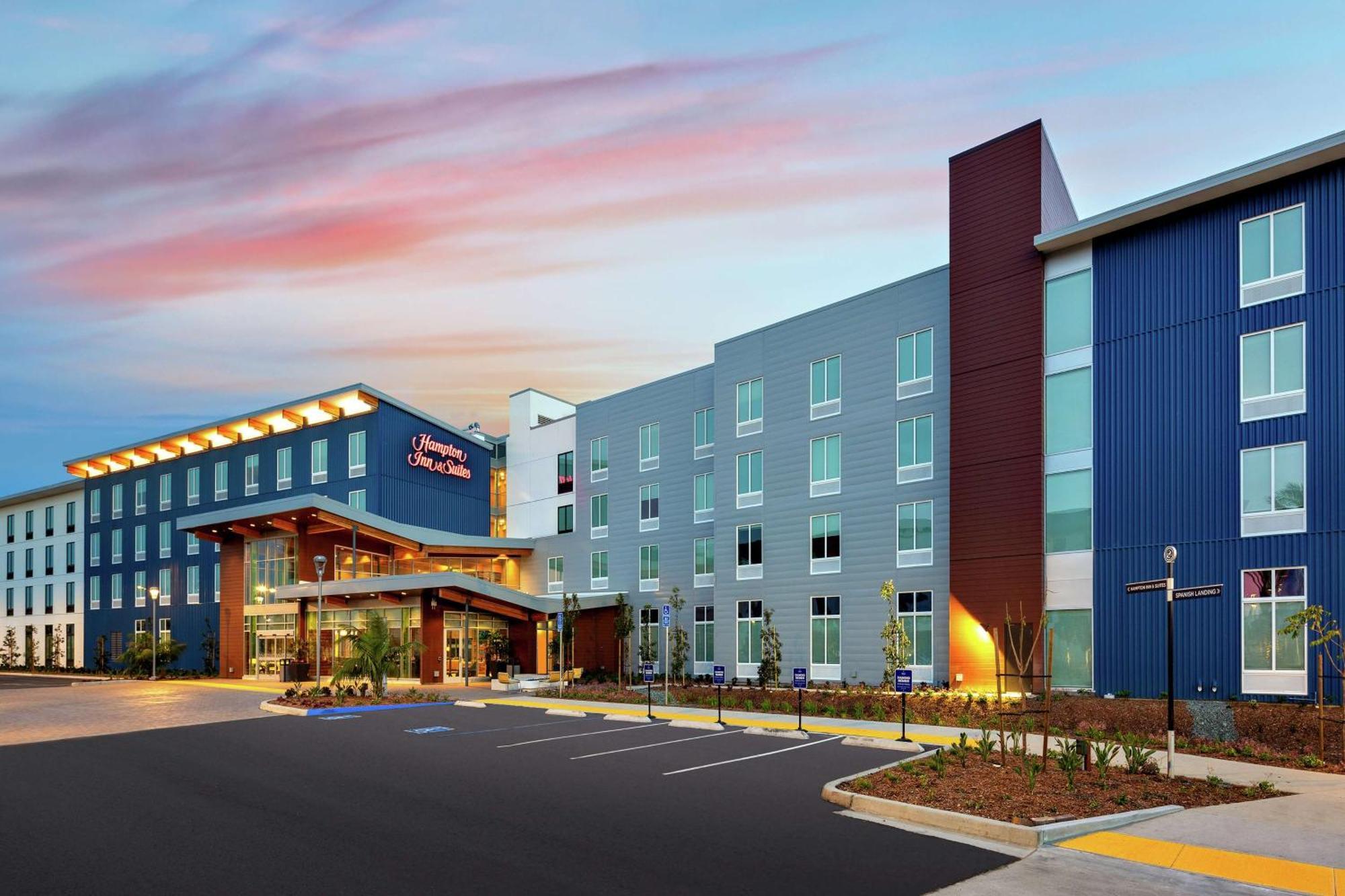 Hampton Inn & Suites San Diego Airport Liberty Station Екстериор снимка